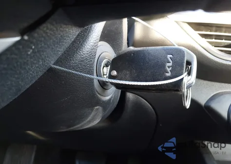 2022 Kia Forte Lxs из США, поврежденный, VIN 3KPF24AD9NE466828